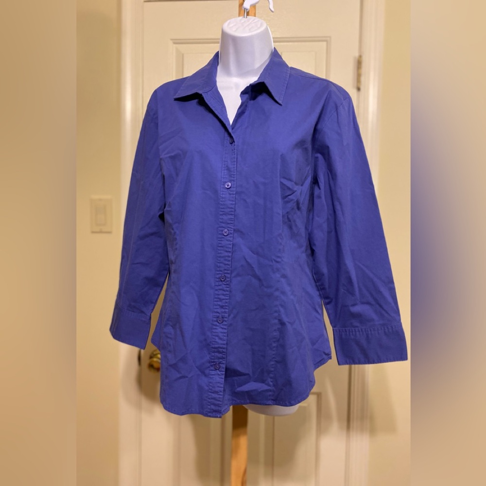 RIDERS by Lee - Woman’s purple (effortless care) button down shirt, Size: L